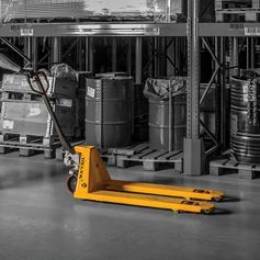 Pallet trucks